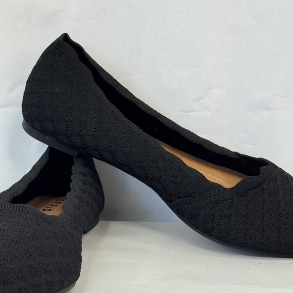 Torrid Womens Black Scallop Edge Stretch Knit Pointed Toe Flat Shoes Sz. 8 WW - Picture 2 of 11